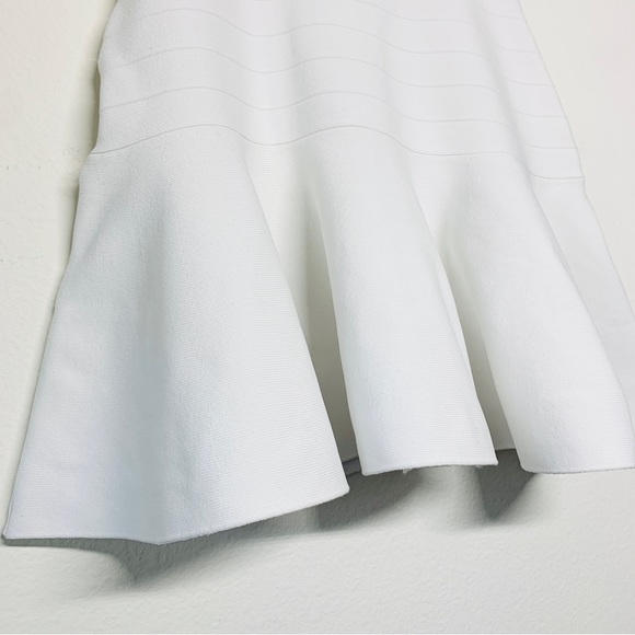 Guess Bodycon Flounce Fit & Flare White Mini Skirt - Picture 5 of 8